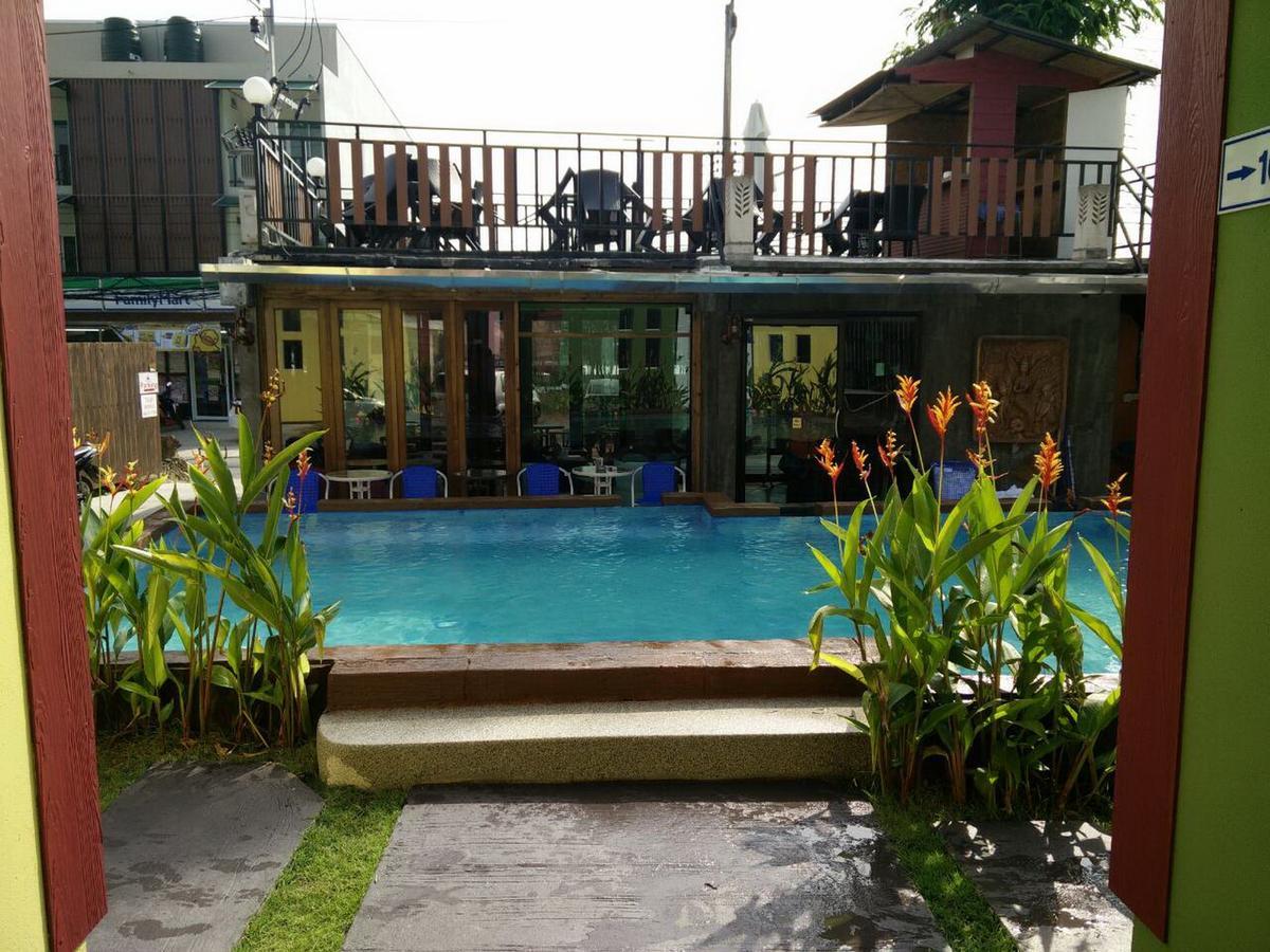 The Cozy Hotell Chalong Exteriör bild
